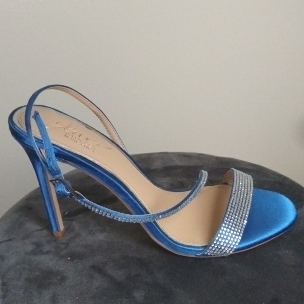 Sandals - Picture 2 of 3